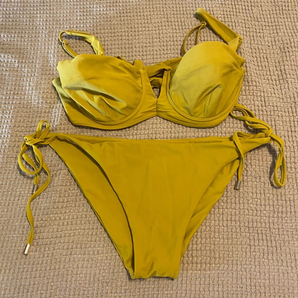 Palm Set - Clovelly Top and Le Marais Bottom